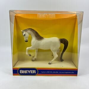 Breyer #425 Lady Roxana Marguerite Henry Horse Model Vintage NIB White Gray Tail
